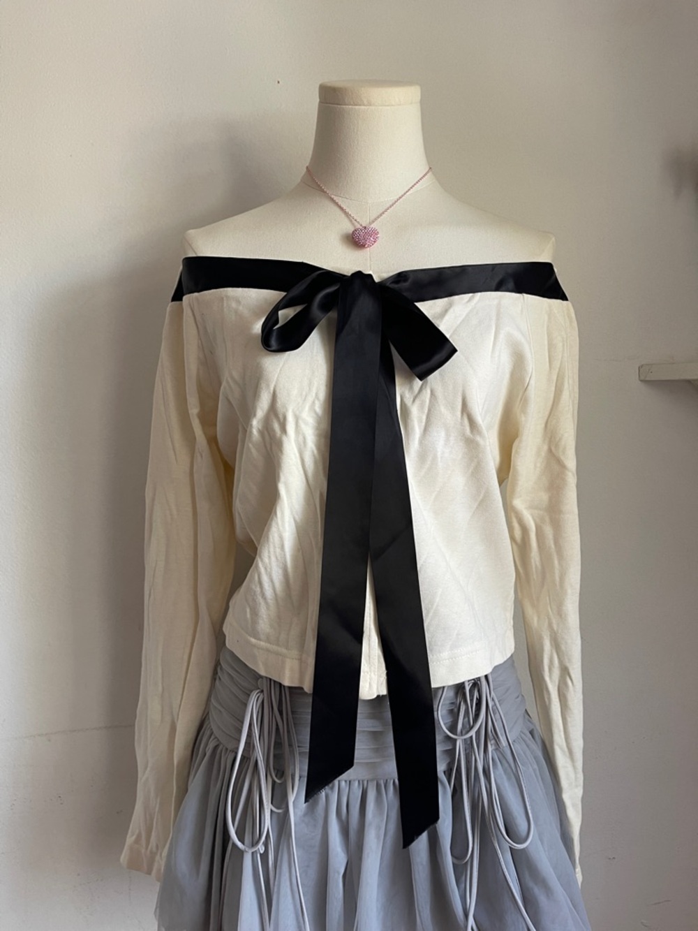 Vintage Off-Shoulder Cream Crop Top with Black Ribbon Tie - Picture 2 of 5